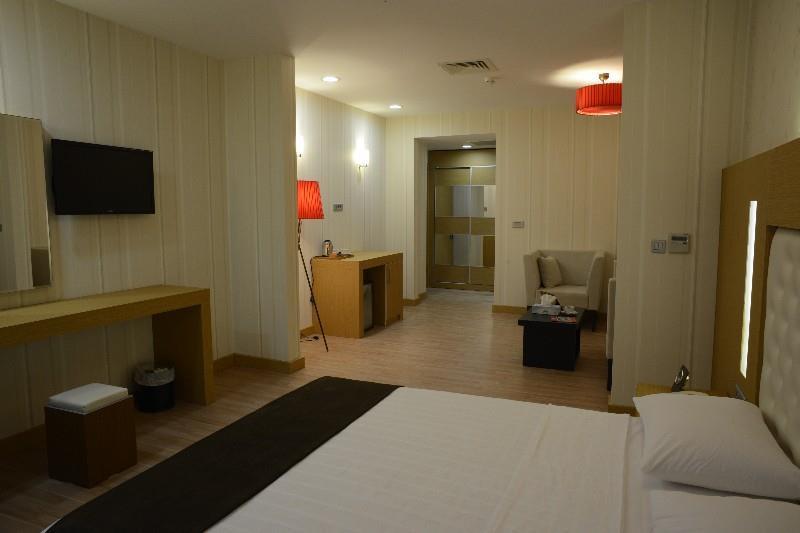 Classy Hotel Erbil Room photo